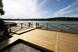 Yksilöllinen laituri syvään rantaan