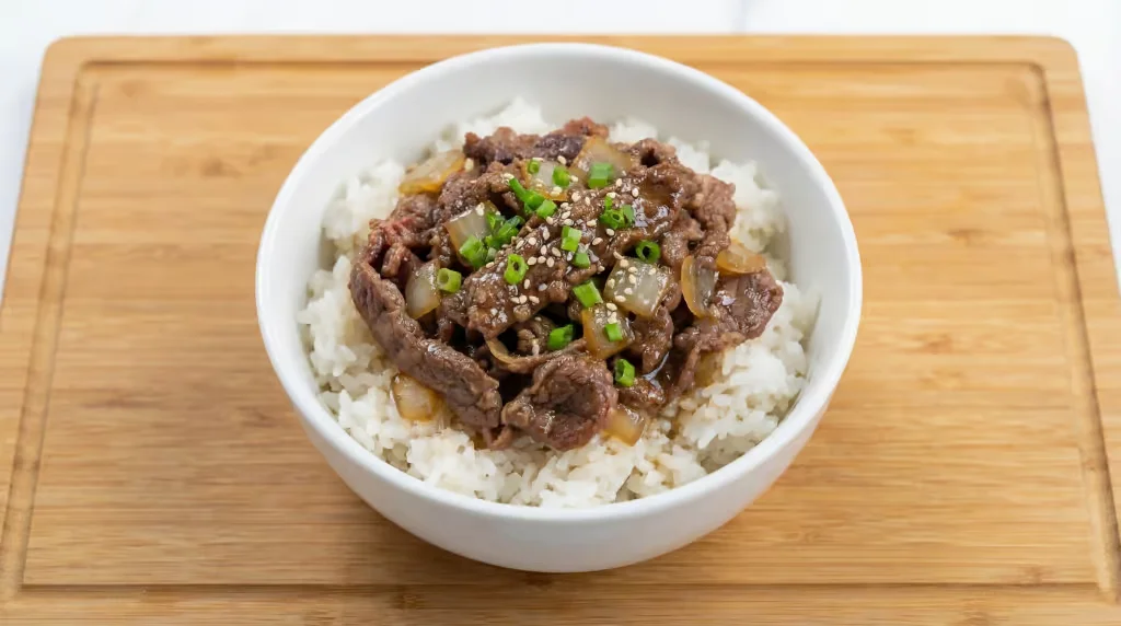 Japanese-Style Teriyaki Beef Bowl