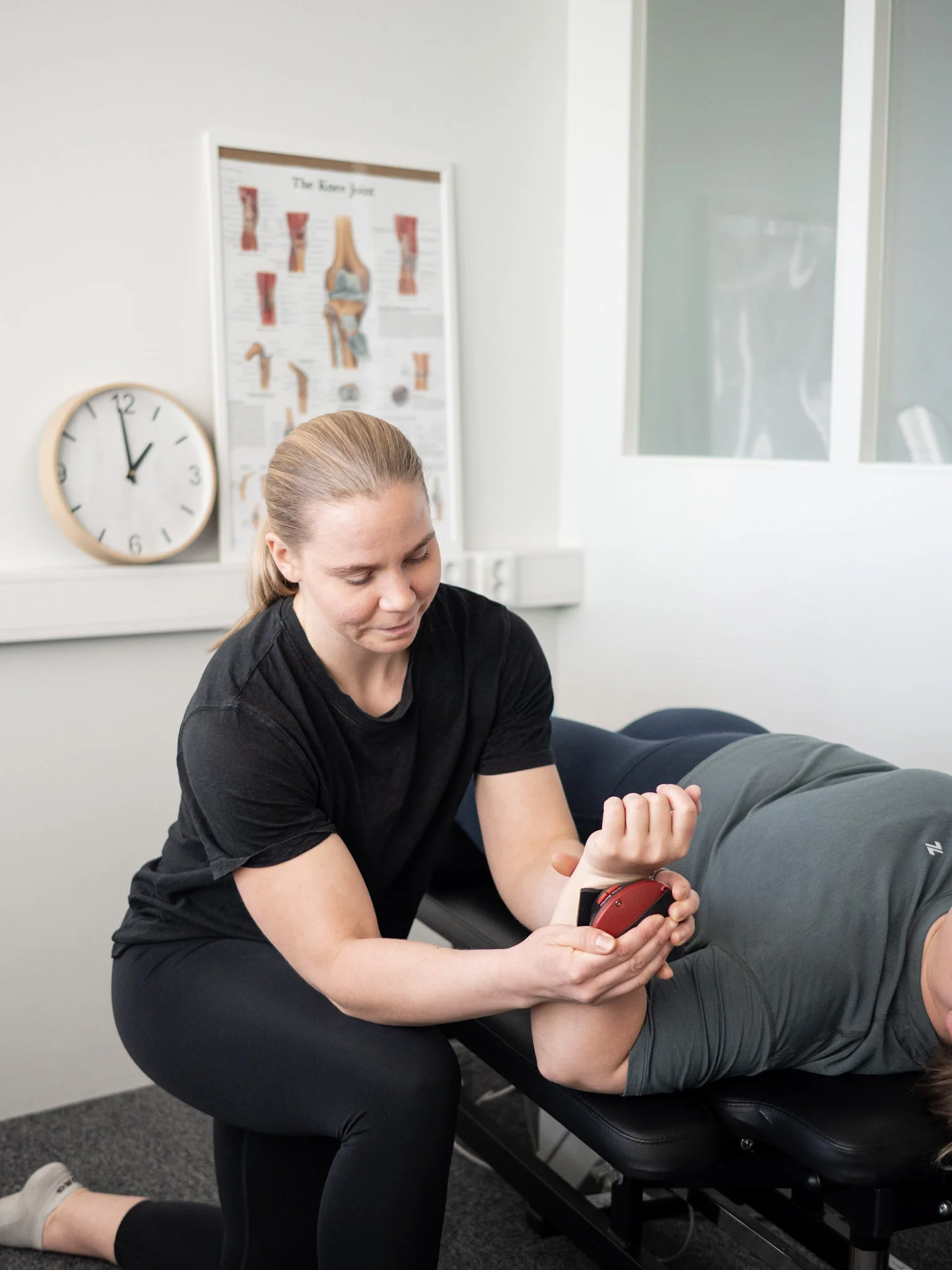 Olkapäät kivuttomiksi ja vahvoiksi vol2. - Workshop by Fysioterapeutti Janette Kaukonen