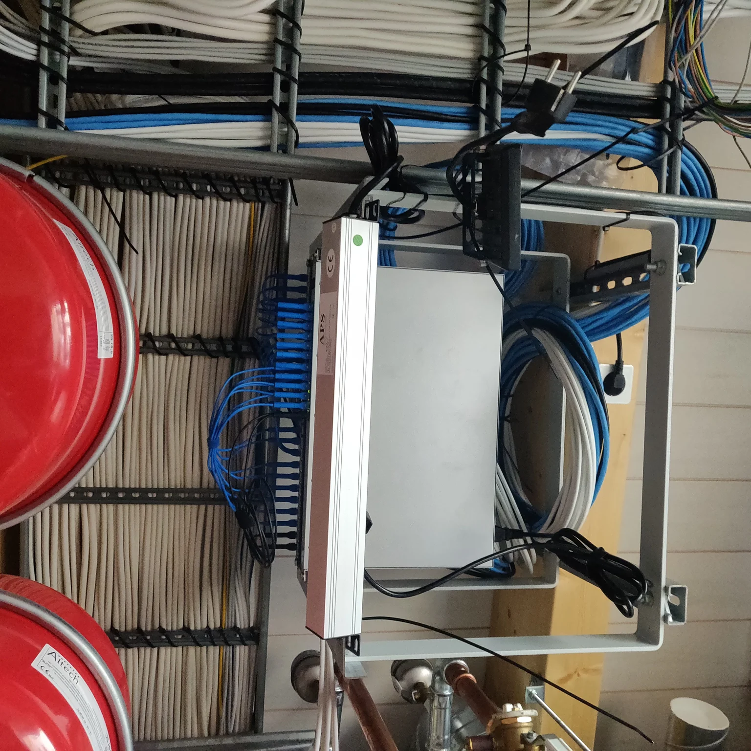 IT infrastructure and server installation